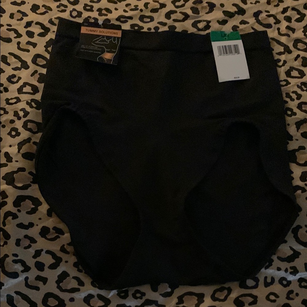 NWT WOMEN’S Black High-Wasted Shapeware!!
